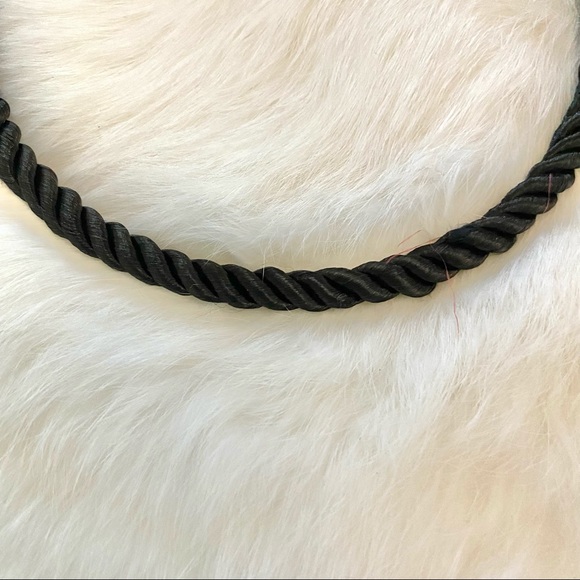 NWOT Black Rope Chocker With Gold Ends - Picture 2 of 4
